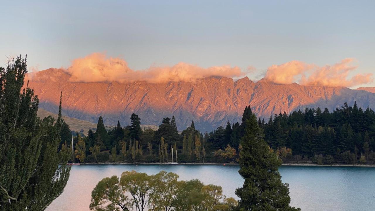Lakefront Luxury Penthouse Central Queenstown Extérieur photo