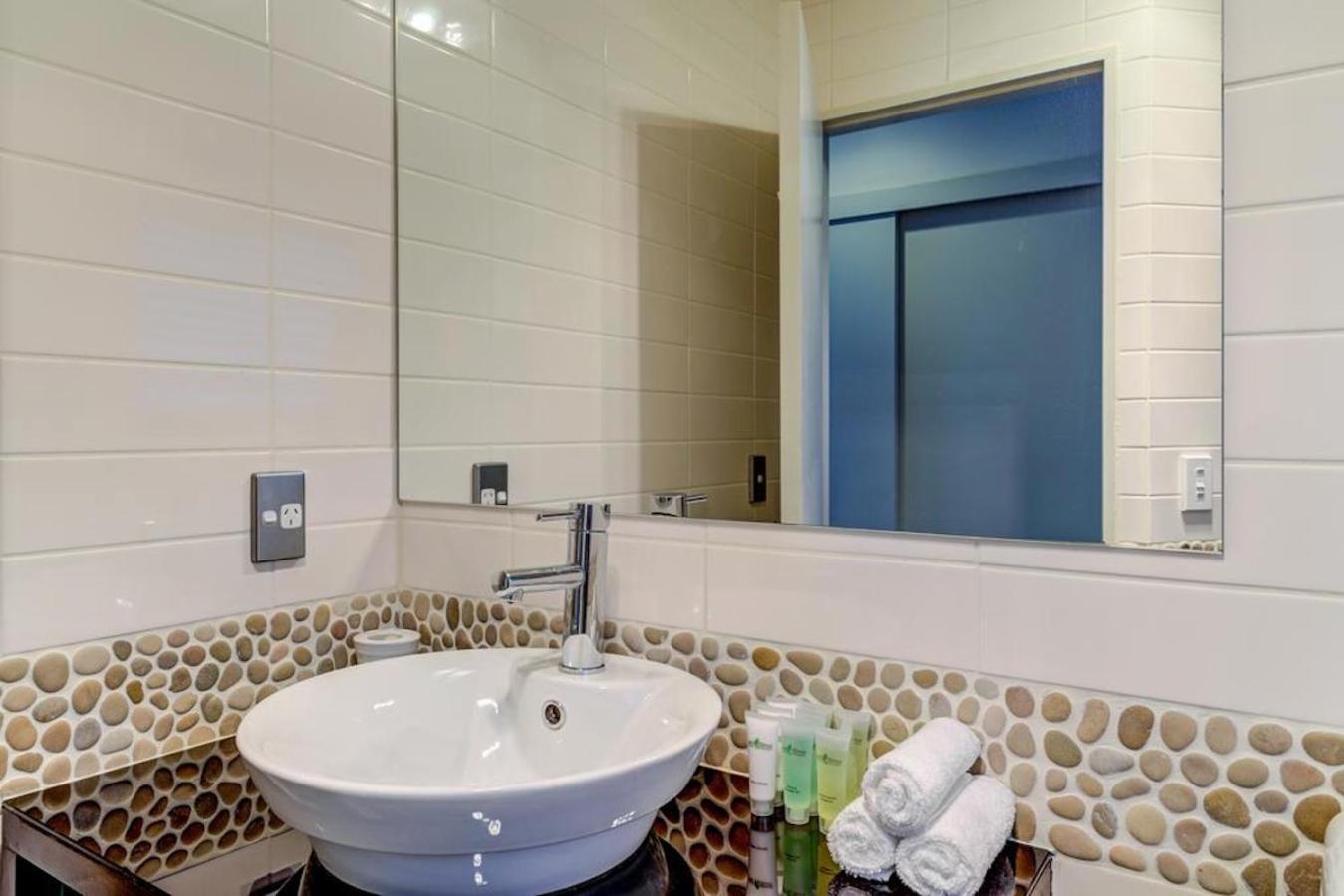 Lakefront Luxury Penthouse Central Queenstown Extérieur photo