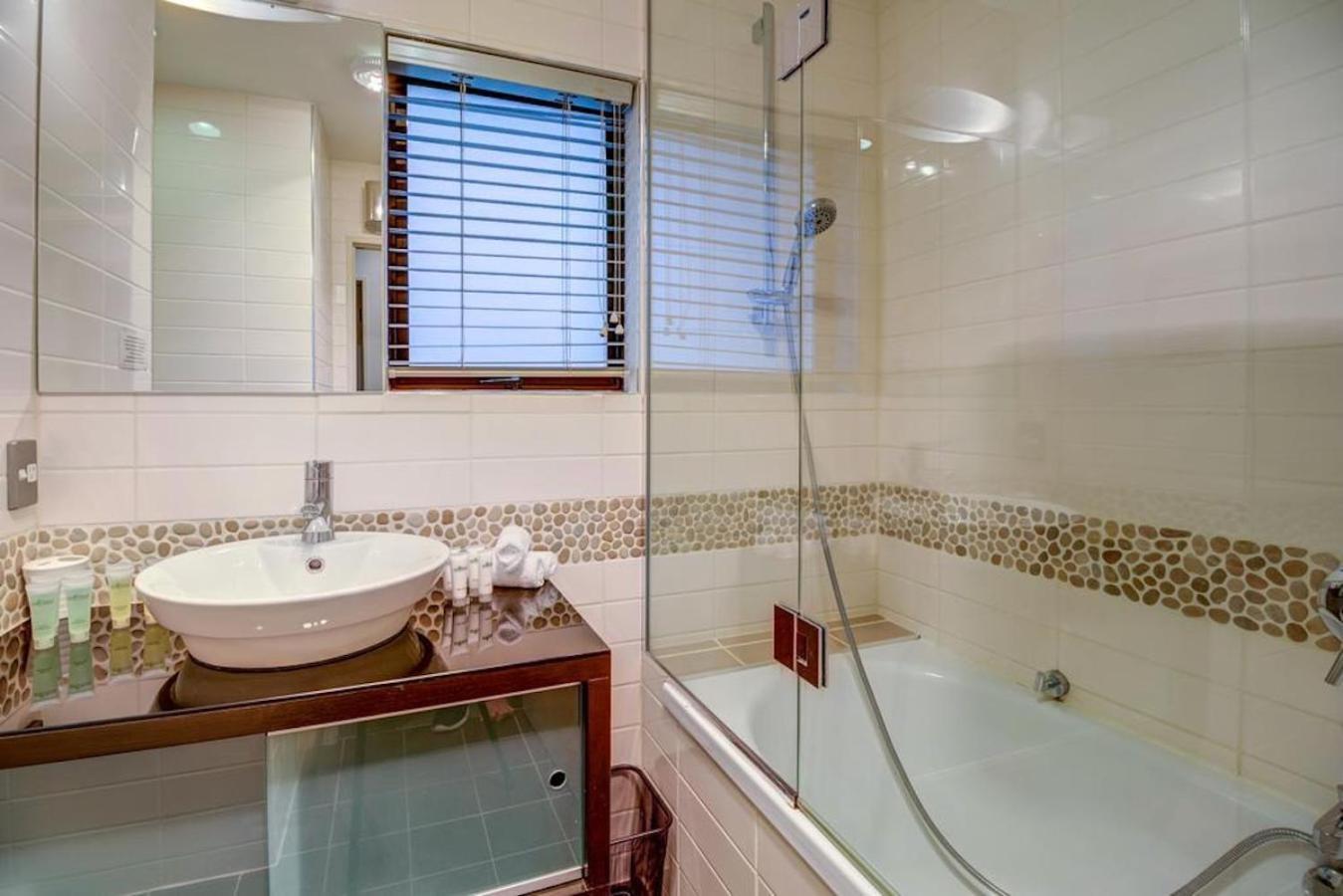 Lakefront Luxury Penthouse Central Queenstown Extérieur photo