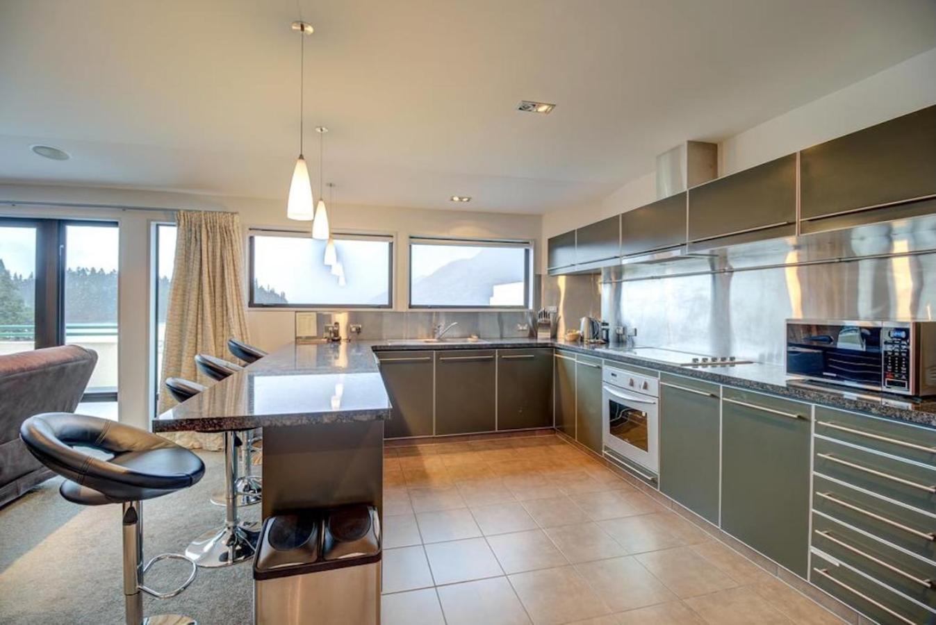 Lakefront Luxury Penthouse Central Queenstown Extérieur photo